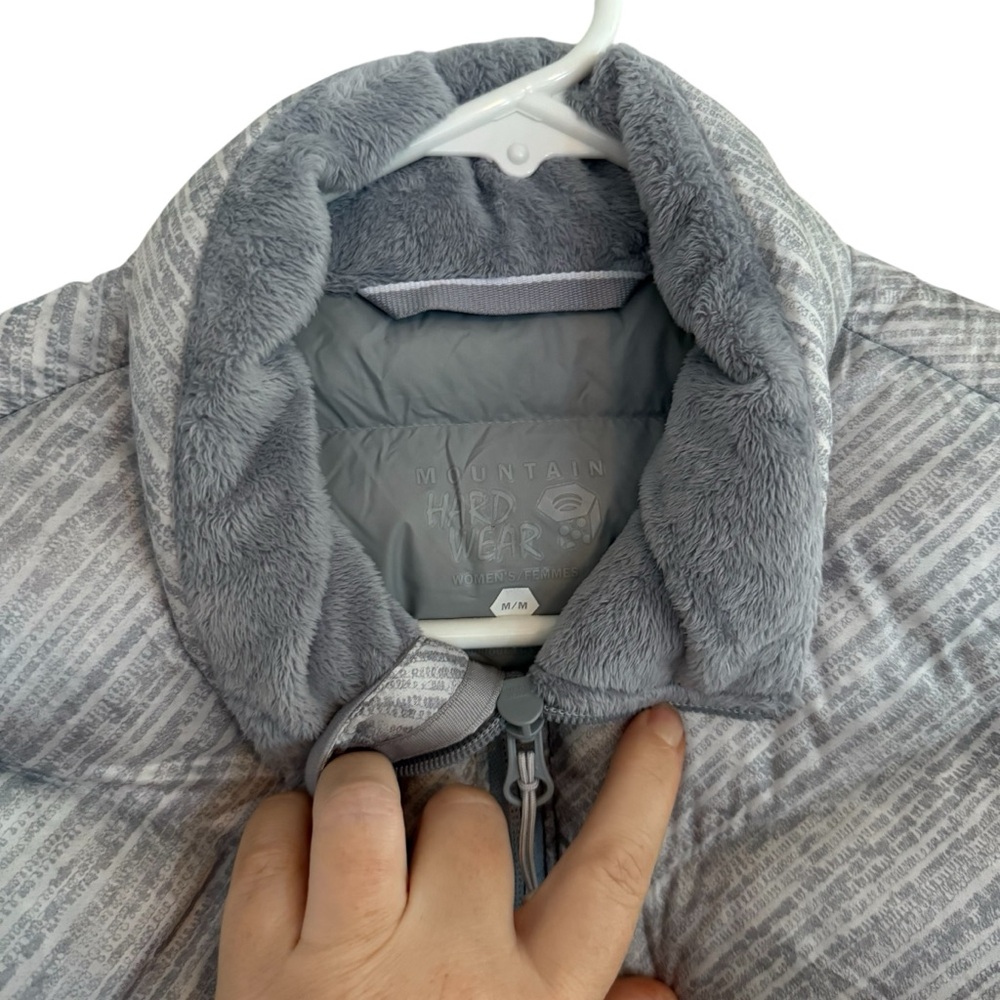 Mountain Hardwear Women's Gray Down Vest size medium - Picture 4 of 12